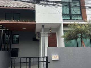 For rent 2 bedrooms townhouse in Mueang Phuket, Phuket