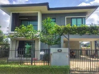 For rent 3 bedrooms house in Mueang Pathum Thani, Pathum Thani