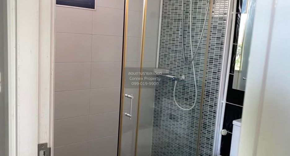 For rent 3 bedrooms house in Mueang Pathum Thani, Pathum Thani