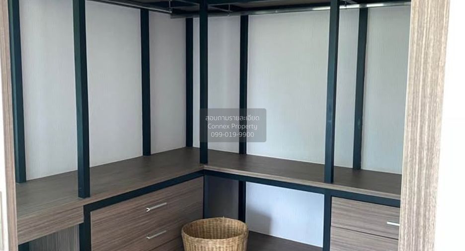 For rent 3 bedrooms house in Mueang Pathum Thani, Pathum Thani