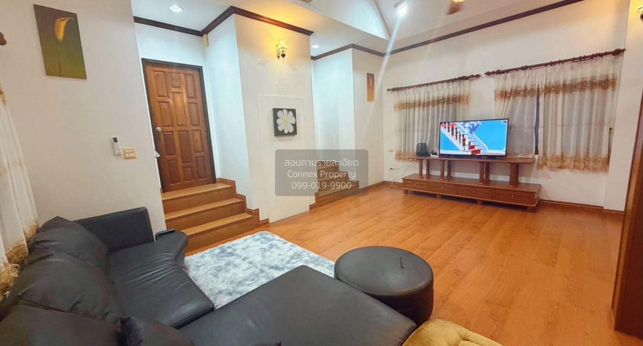 Casa en alquiler de 3 habitaciones en Mueang Phuket, Phuket