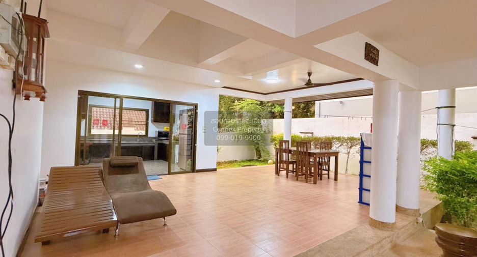 Casa en alquiler de 3 habitaciones en Mueang Phuket, Phuket