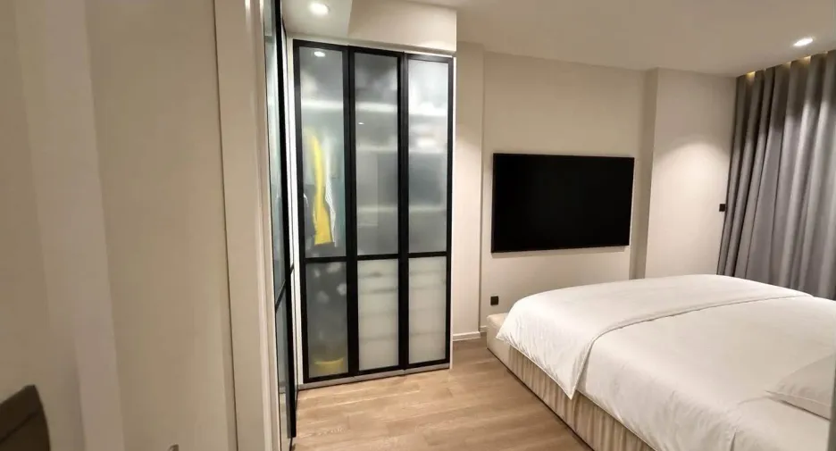 For rent 1 bed condo in Khlong Toei, Bangkok