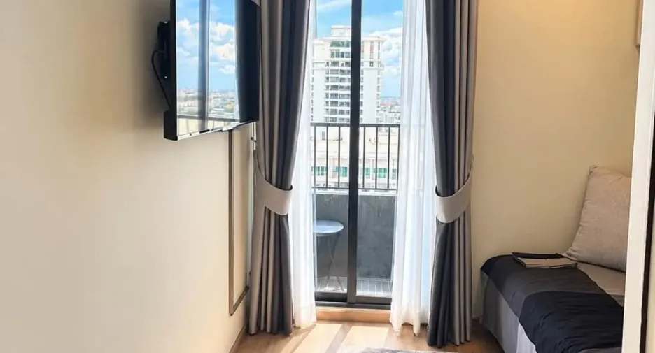 For rent 1 bed condo in Watthana, Bangkok