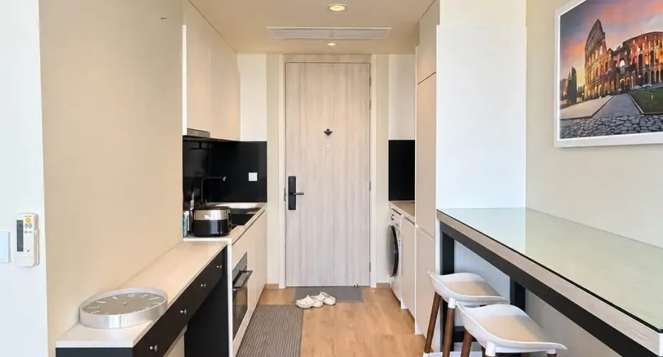 For rent 1 bed condo in Watthana, Bangkok
