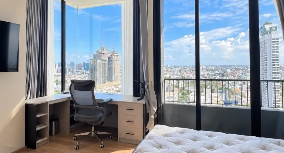 For rent 1 bed condo in Watthana, Bangkok