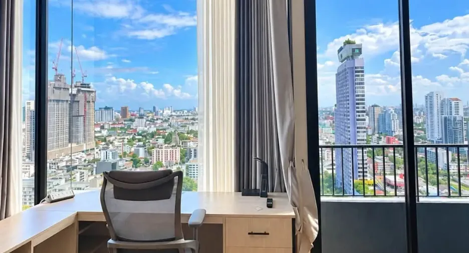 For rent 1 bed condo in Watthana, Bangkok