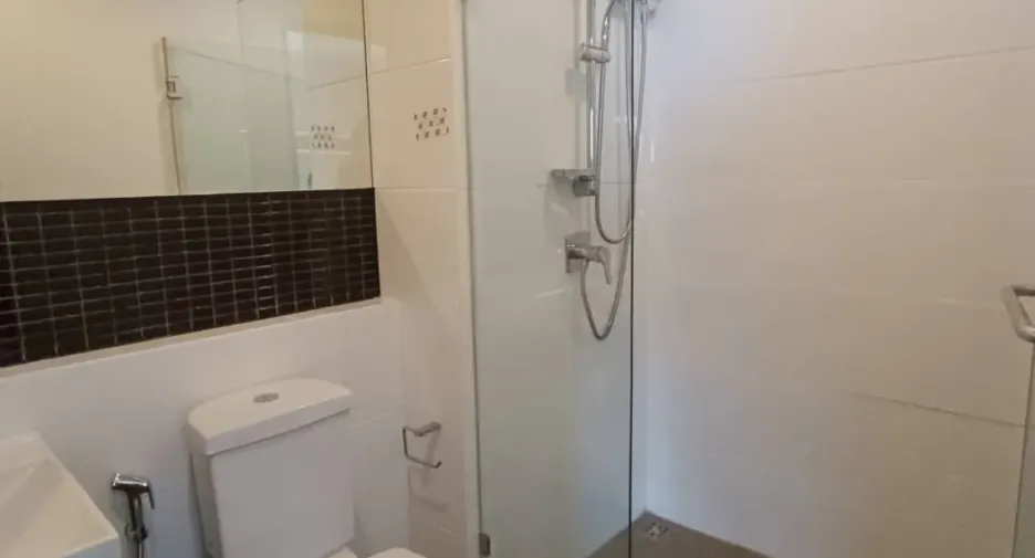 Condo en venta y en alquiler de 1 habitaciones en Chom Thong, Bangkok