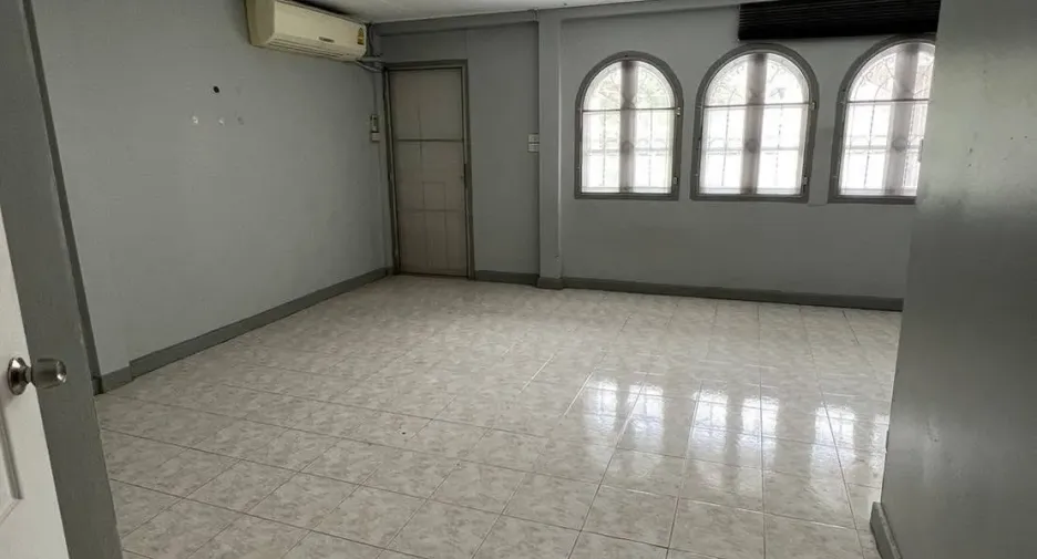 Casa en alquiler de 1 habitaciones en Watthana, Bangkok