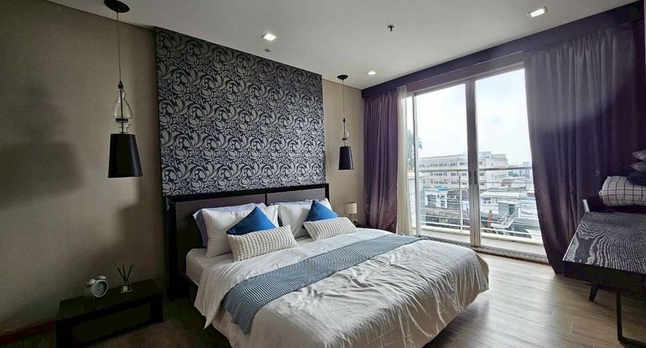 For rent 2 bedrooms condo in Khlong Toei, Bangkok