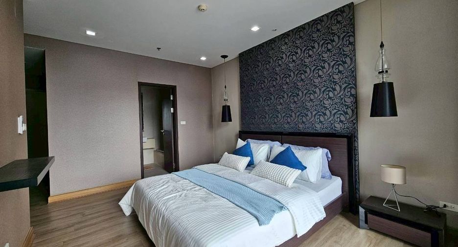 For rent 2 bedrooms condo in Khlong Toei, Bangkok