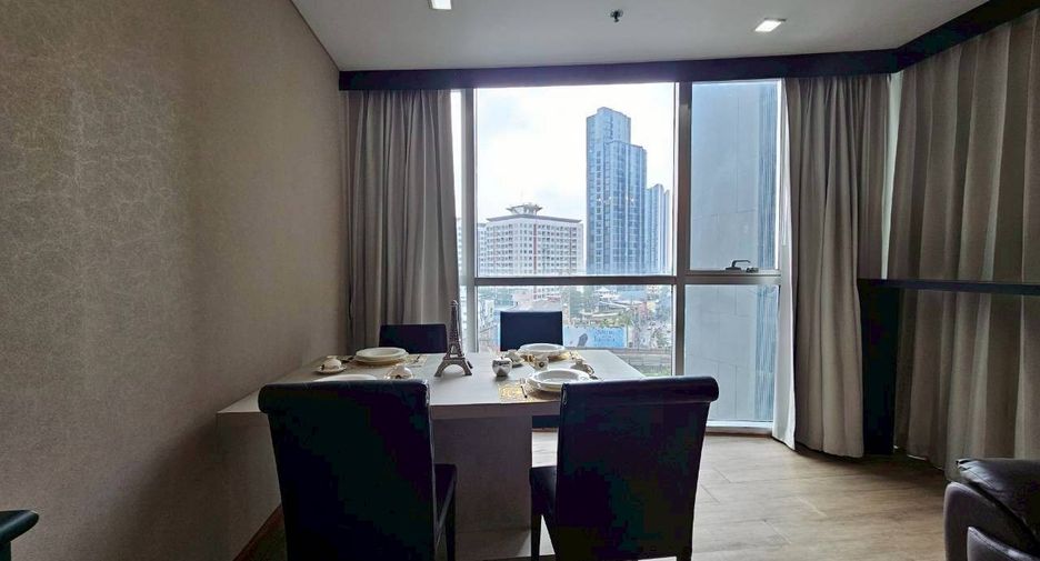 For rent 2 bedrooms condo in Khlong Toei, Bangkok