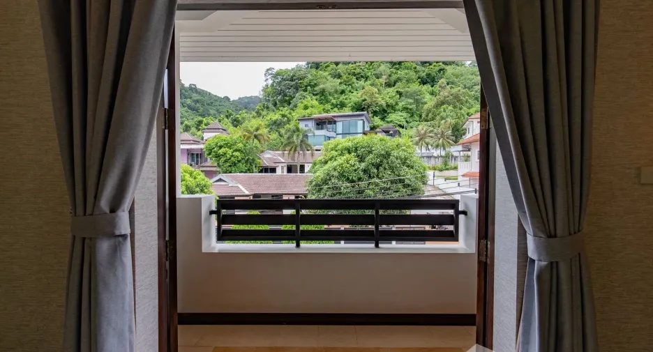 For rent 5 bedrooms villa in Kathu, Phuket