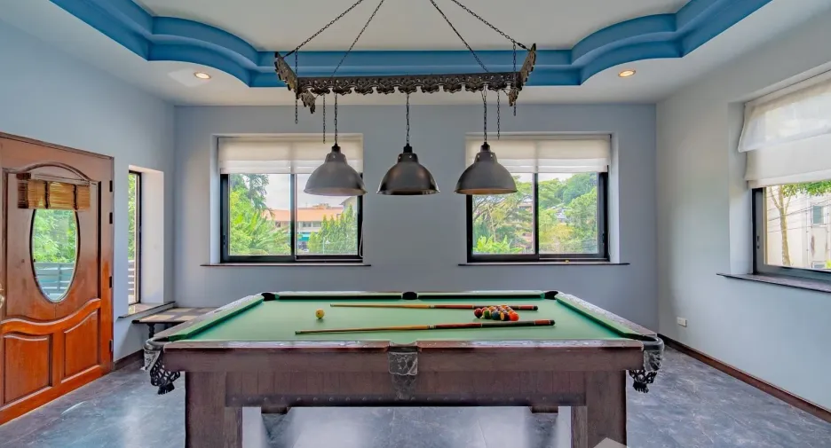 For rent 5 bedrooms villa in Kathu, Phuket