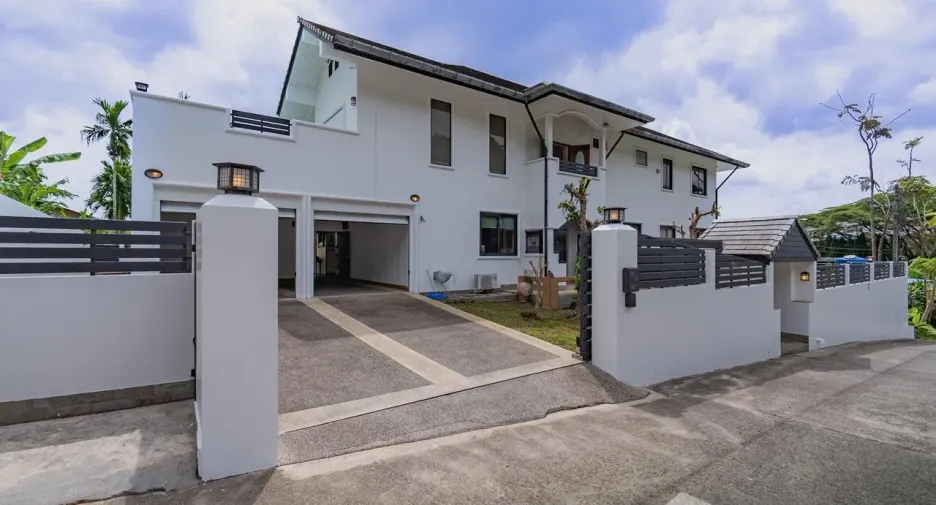 For rent 5 bedrooms villa in Kathu, Phuket