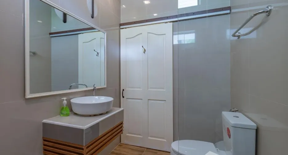 For rent 5 bedrooms villa in Kathu, Phuket