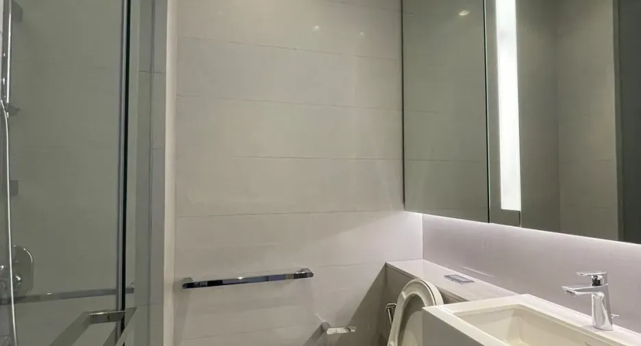 For sale 3 bedrooms condo in Watthana, Bangkok