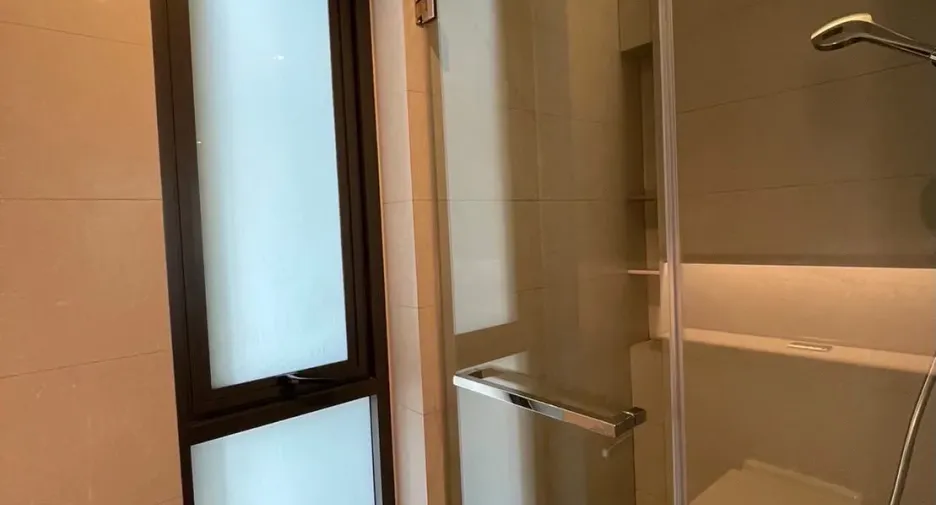For sale 3 bedrooms condo in Watthana, Bangkok