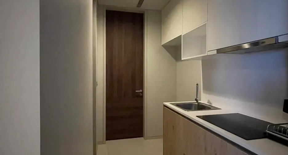 For sale 3 bedrooms condo in Watthana, Bangkok