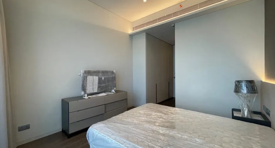 For sale 3 bedrooms condo in Watthana, Bangkok