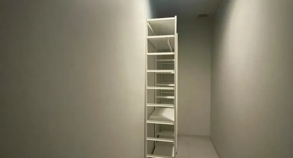 For sale 3 bedrooms condo in Watthana, Bangkok