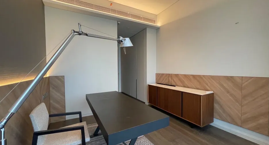 For sale 3 bedrooms condo in Watthana, Bangkok
