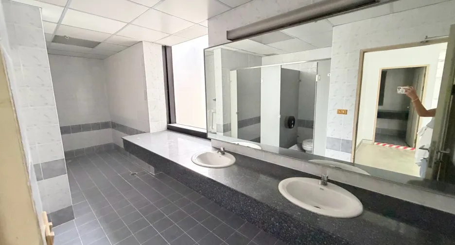 For rent 1 bed office in Watthana, Bangkok
