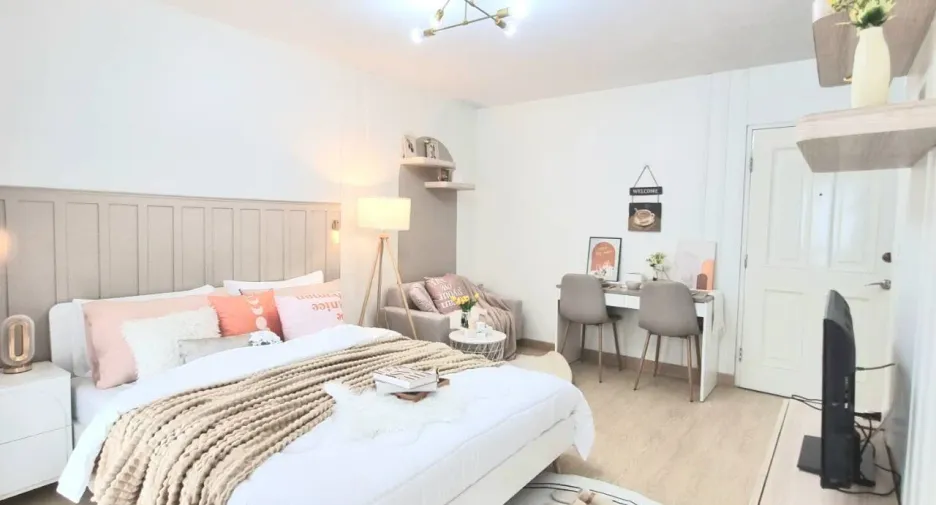 For sale 1 bed condo in Phra Khanong, Bangkok