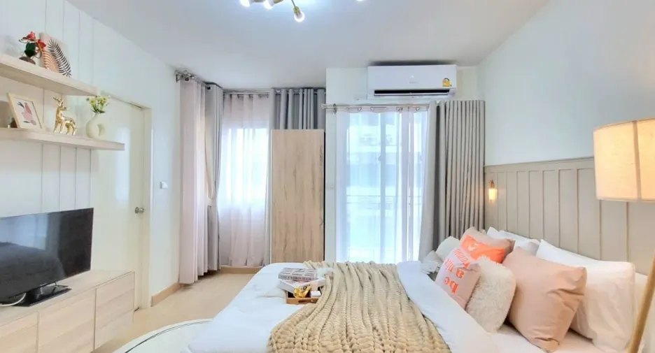 For sale 1 bed condo in Phra Khanong, Bangkok