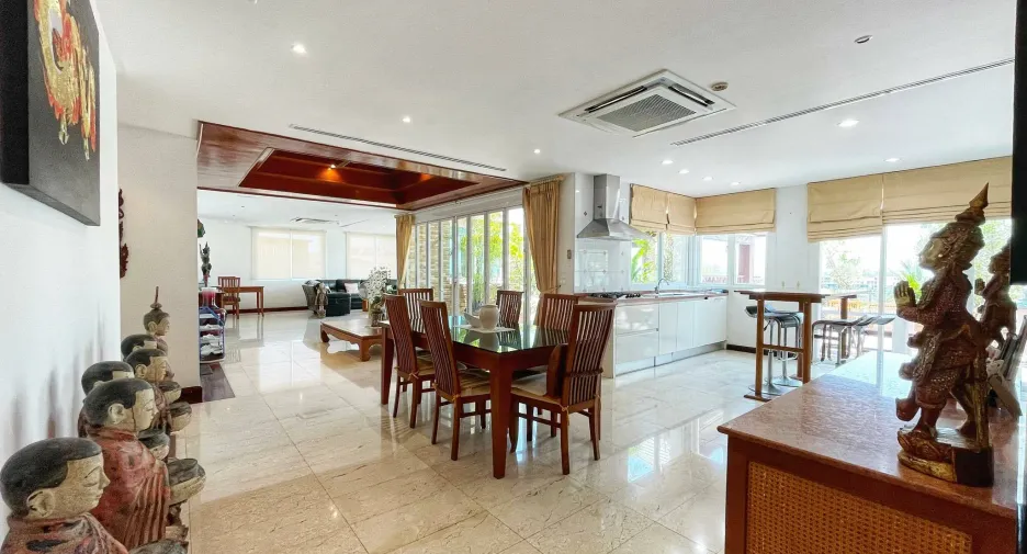 For sale そして for rent 3 ベッドルーム condo in Thalang, Phuket
