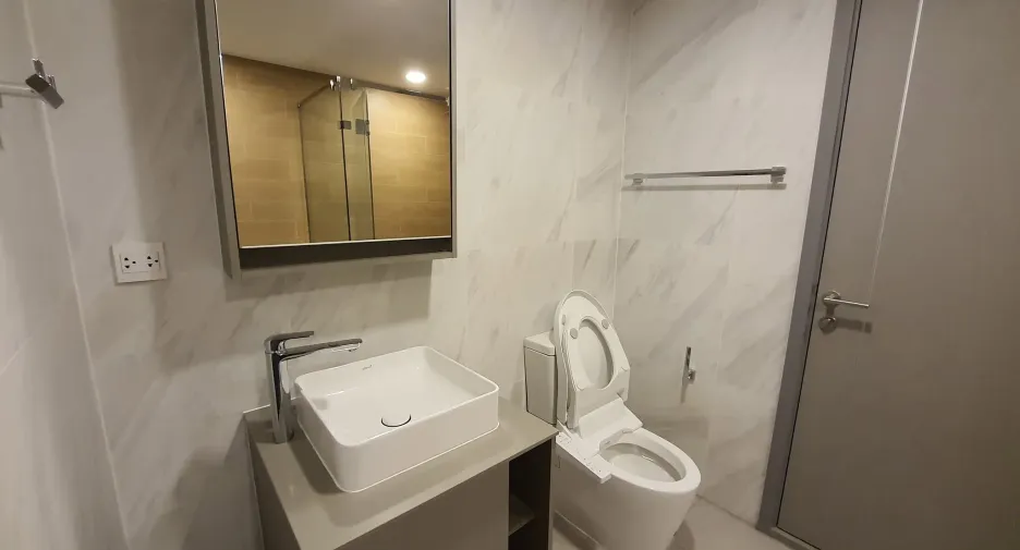 For sale and for rent 1 bed condo in Watthana, Bangkok