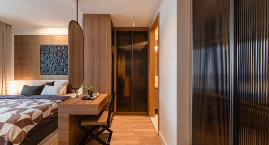For sale 3 bedrooms condo in Khlong Toei, Bangkok