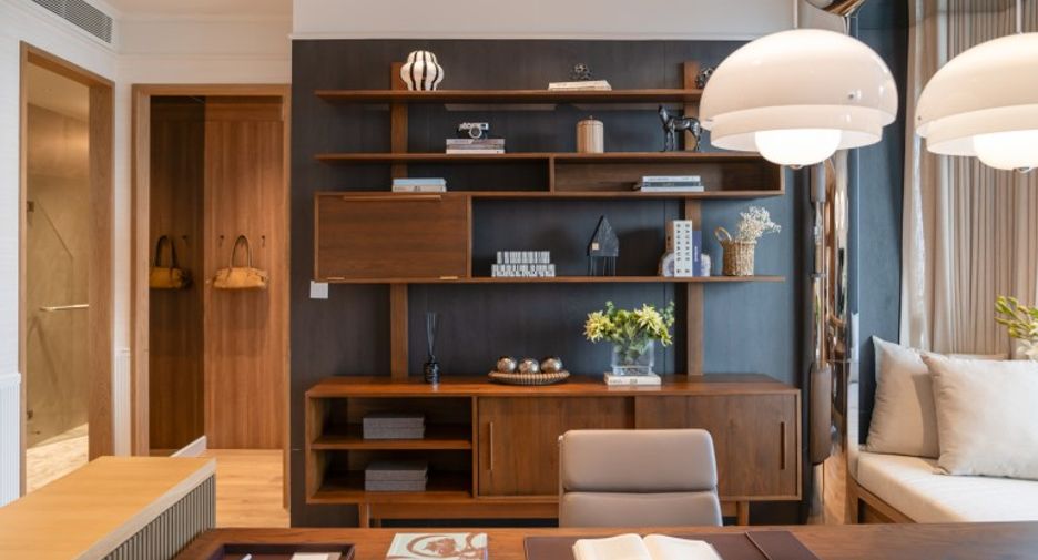 For sale 3 bedrooms condo in Khlong Toei, Bangkok