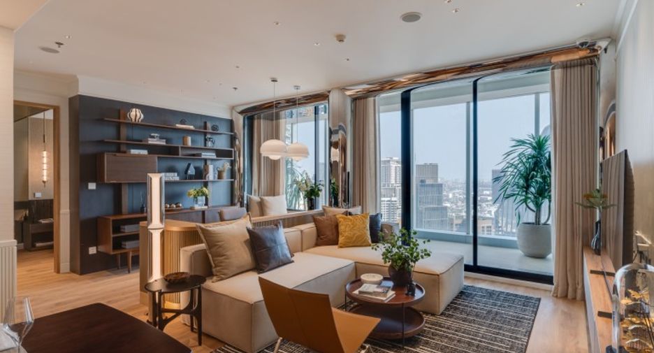 For sale 3 bedrooms condo in Khlong Toei, Bangkok