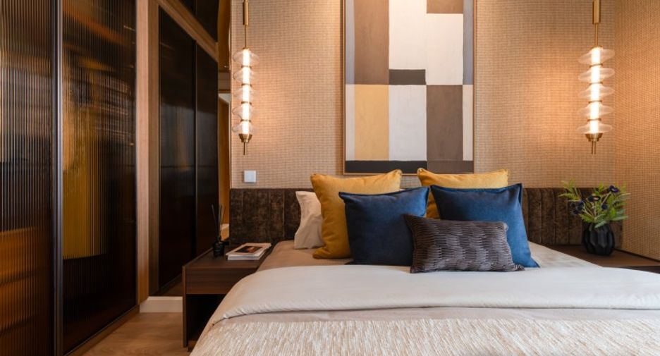 For sale 3 bedrooms condo in Khlong Toei, Bangkok