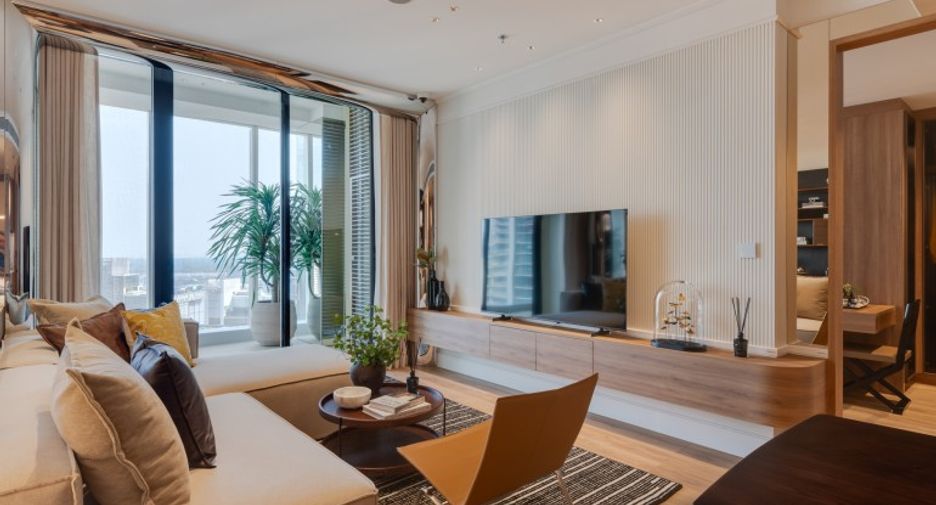 For sale 3 bedrooms condo in Khlong Toei, Bangkok