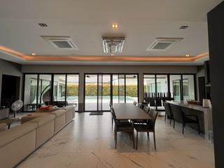 For sale 3 bedrooms villa in Cha Am, Phetchaburi