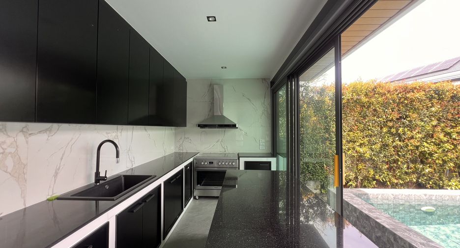 For sale 3 bedrooms villa in Cha Am, Phetchaburi