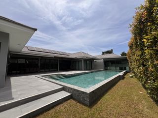 For sale 3 bedrooms villa in Cha Am, Phetchaburi