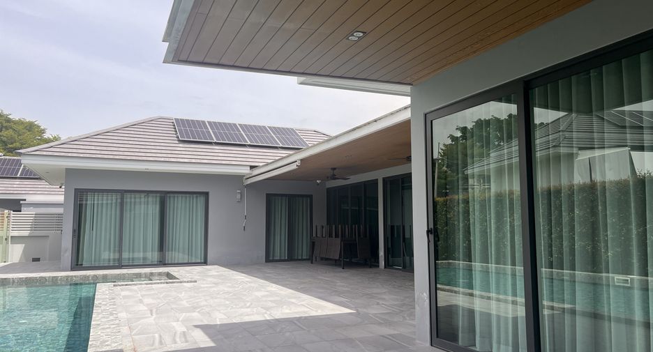 For sale 3 bedrooms villa in Cha Am, Phetchaburi