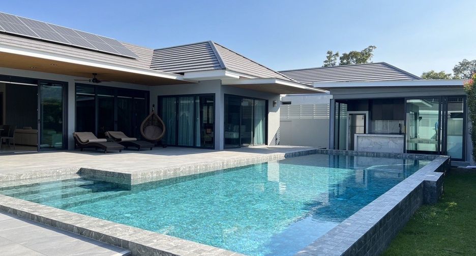 For sale 3 bedrooms villa in Cha Am, Phetchaburi