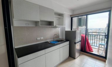 À louer 1 chambre condo à Thon Buri, Bangkok