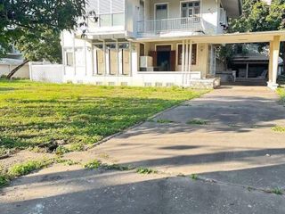 For rent 3 bedrooms house in Phaya Thai, Bangkok
