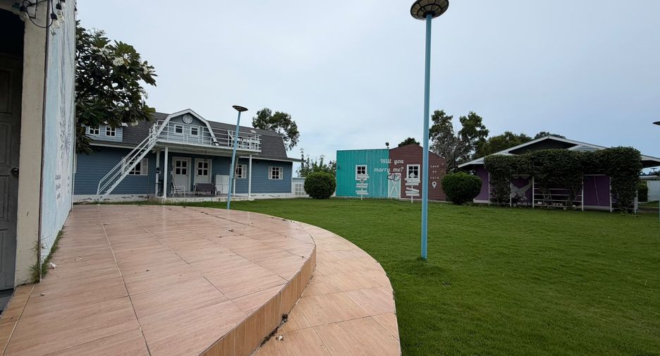 For rent 10 bedrooms hotel in Cha Am, Phetchaburi