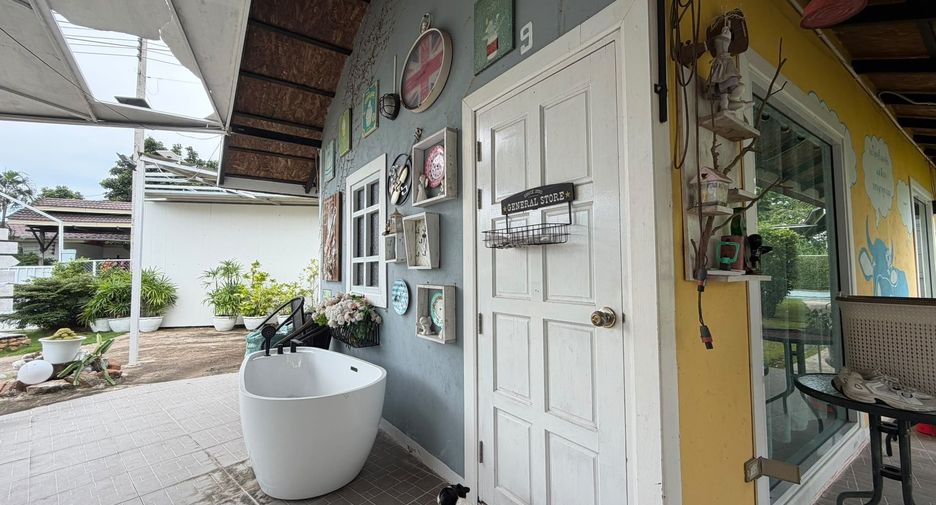 For rent 10 bedrooms hotel in Cha Am, Phetchaburi