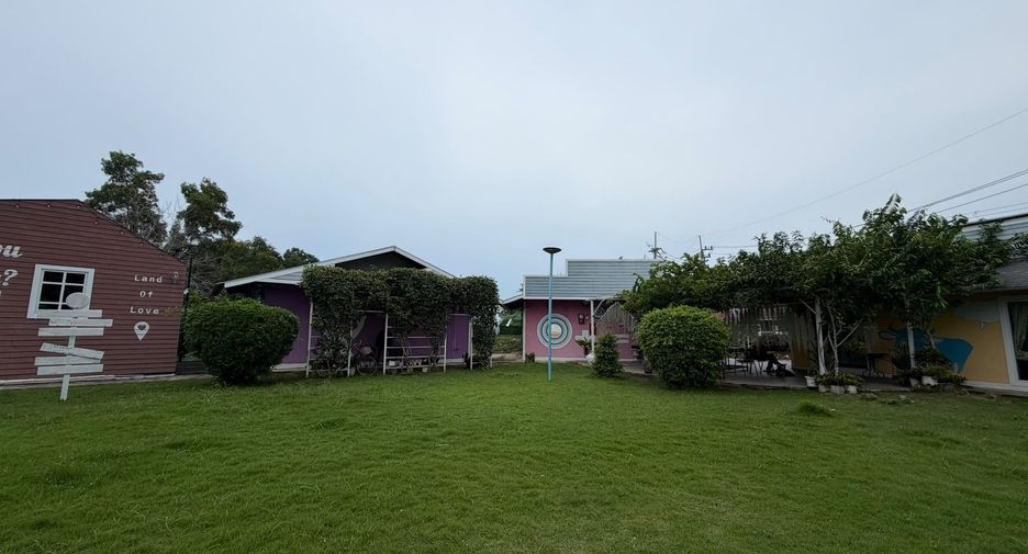 For rent 10 bedrooms hotel in Cha Am, Phetchaburi