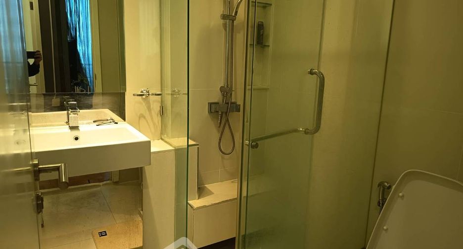 For rent 2 bedrooms condo in Chatuchak, Bangkok