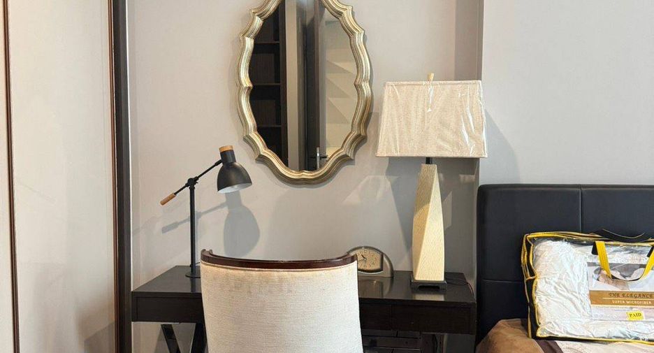 Condo en alquiler de 1 habitaciones en Khlong Toei, Bangkok
