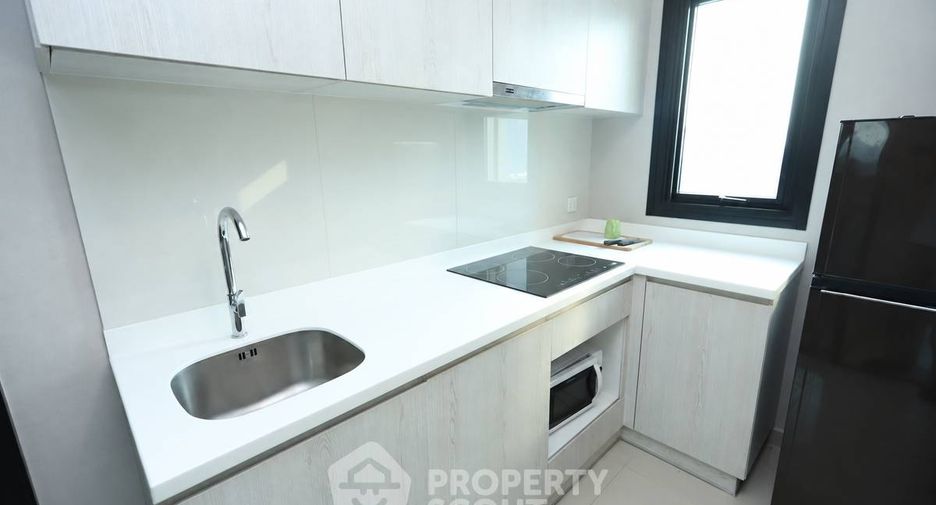 For rent 2 bedrooms condo in Watthana, Bangkok