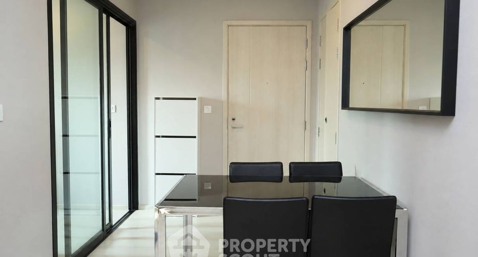 For rent 2 bedrooms condo in Watthana, Bangkok